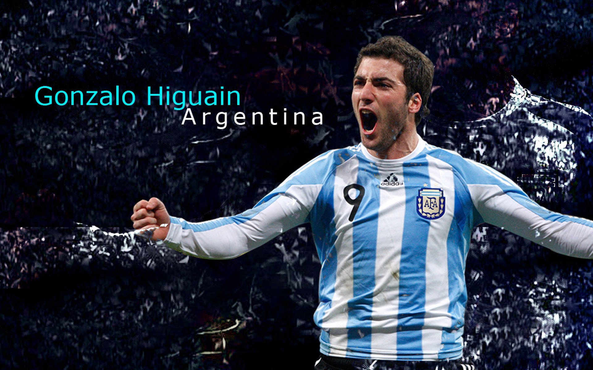 BronMuse对比拉拉维亚&芬尼-史密斯并发问:谁更香?