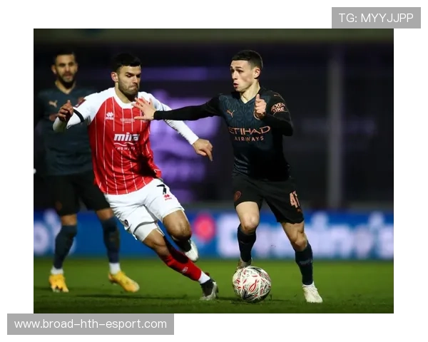 欧冠惨案发生！英超豪强杀疯了，怒轰4球，超级后卫长途奔袭破门